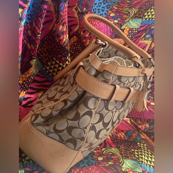 Coach Hampton Signature Carryall Tote - Picture 2 of 13